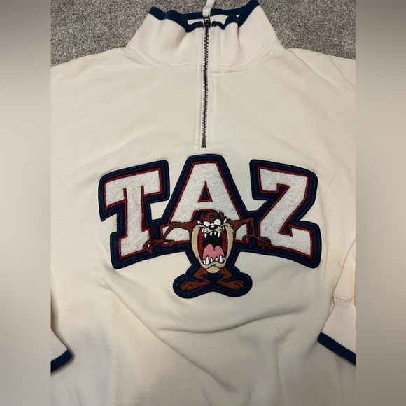 VINTAGE 90’s Taz Warner Bros. Sweatshirt - Picture 4 of 4